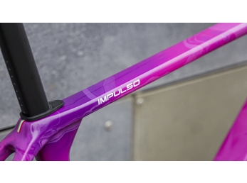 Bianchi Impulso RC SHIMANO GRX DI2 2X12 DISC Miami Drip 2026 velikost S